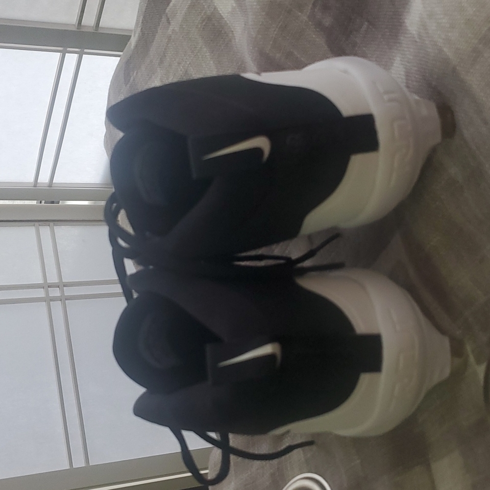 Nike Trout Baseball Cleats - Picture 2 of 4